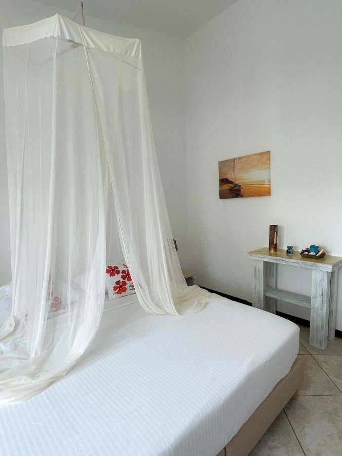 Hibiscus Beach House Jan Thiel Екстер'єр фото