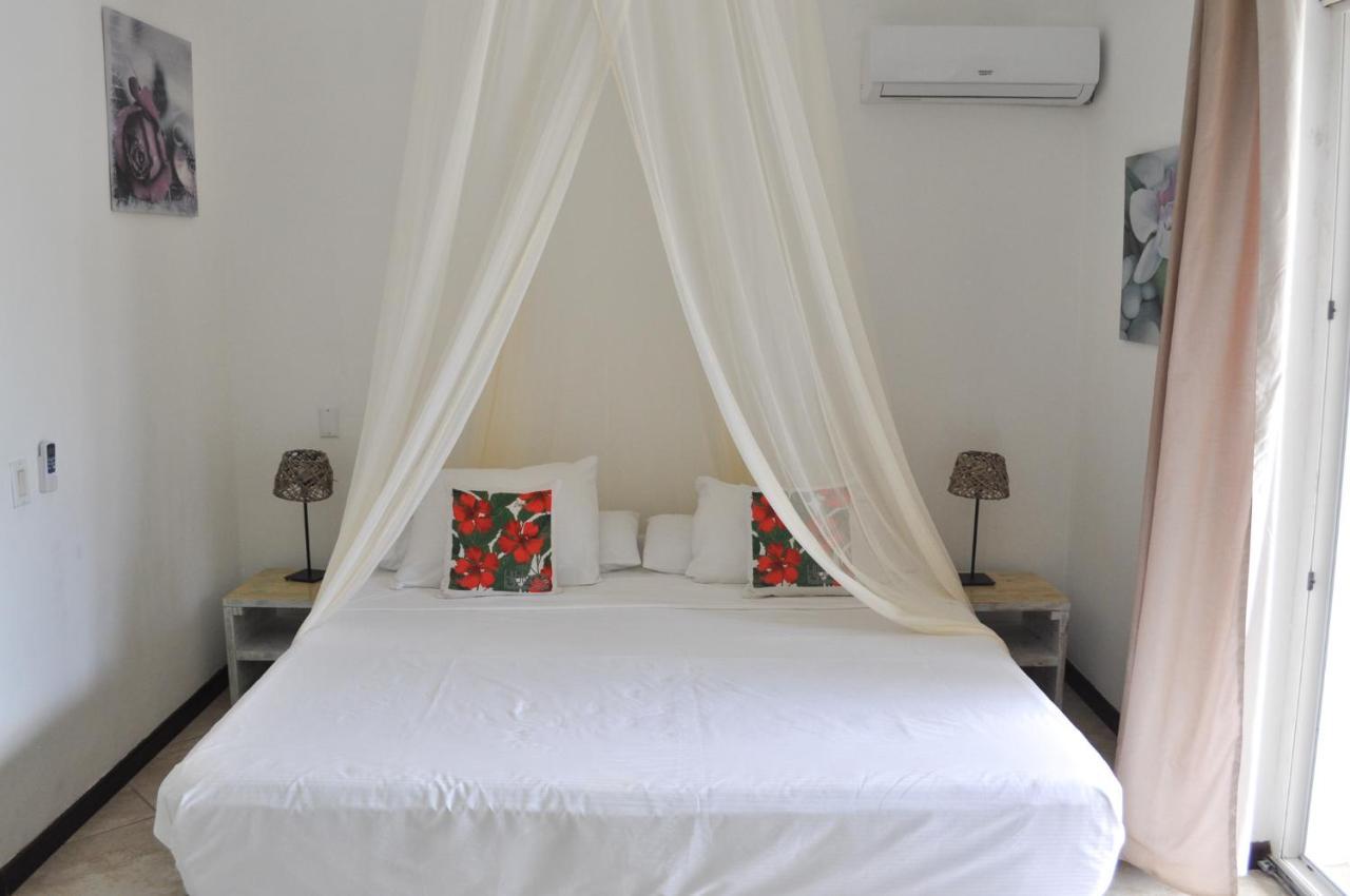 Hibiscus Beach House Jan Thiel Екстер'єр фото